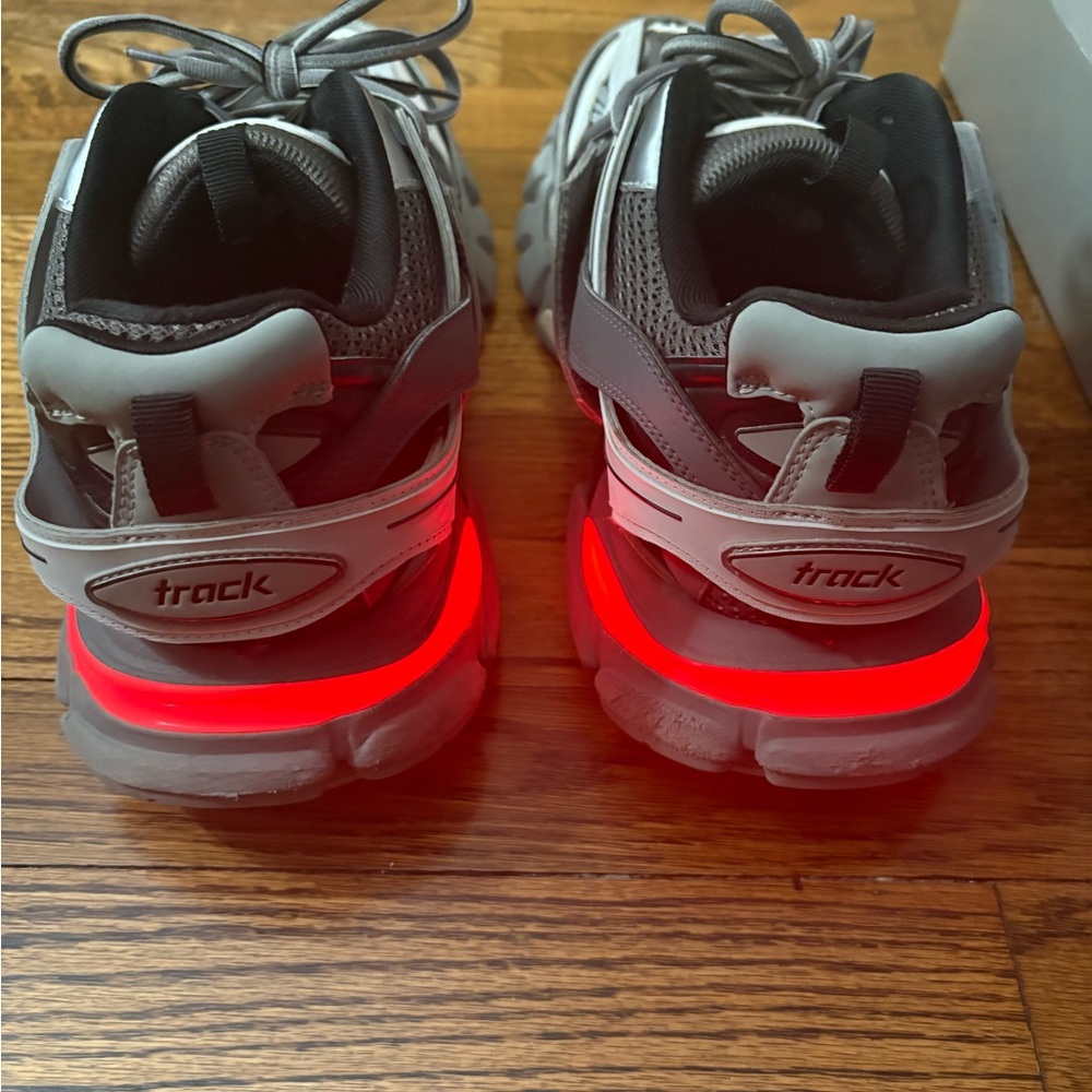 Balenciaga men Sneakers - Gray with black and white  LED (rare)